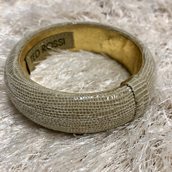 Ted Rossi Cream Snakeskin Bangle - Picture 6 of 6